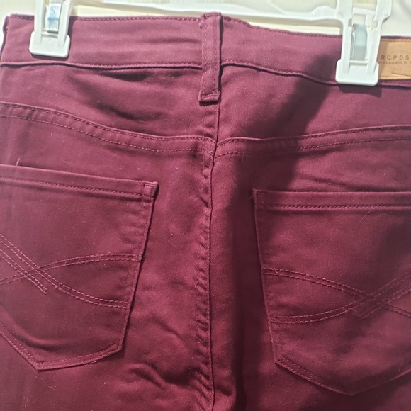 High Waisted Maroon Jeggings - Picture 3 of 5